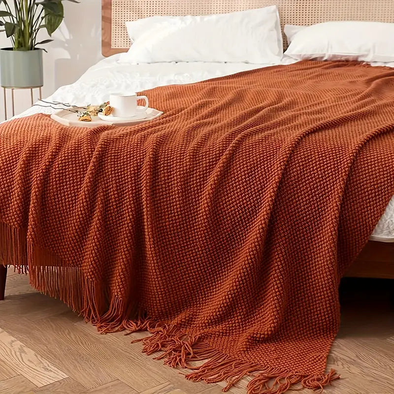 Morandi™ | Lett Oransje Pledd med Frynser – Akryl (130×180 cm)